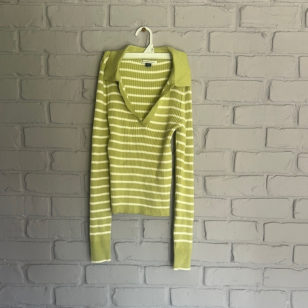 NWOT American Eagle Outfitters Olive and White Striped Sweater size S